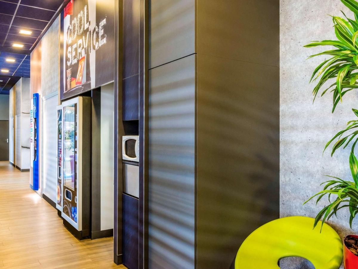 Ibis Budget Rueil Malmaison Exterior foto